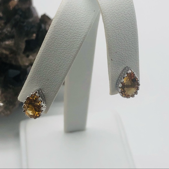 Crown Pear Citrine Earrings NWT - Picture 3 of 5